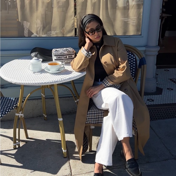 High Rise White Jeans - Picture 6 of 6